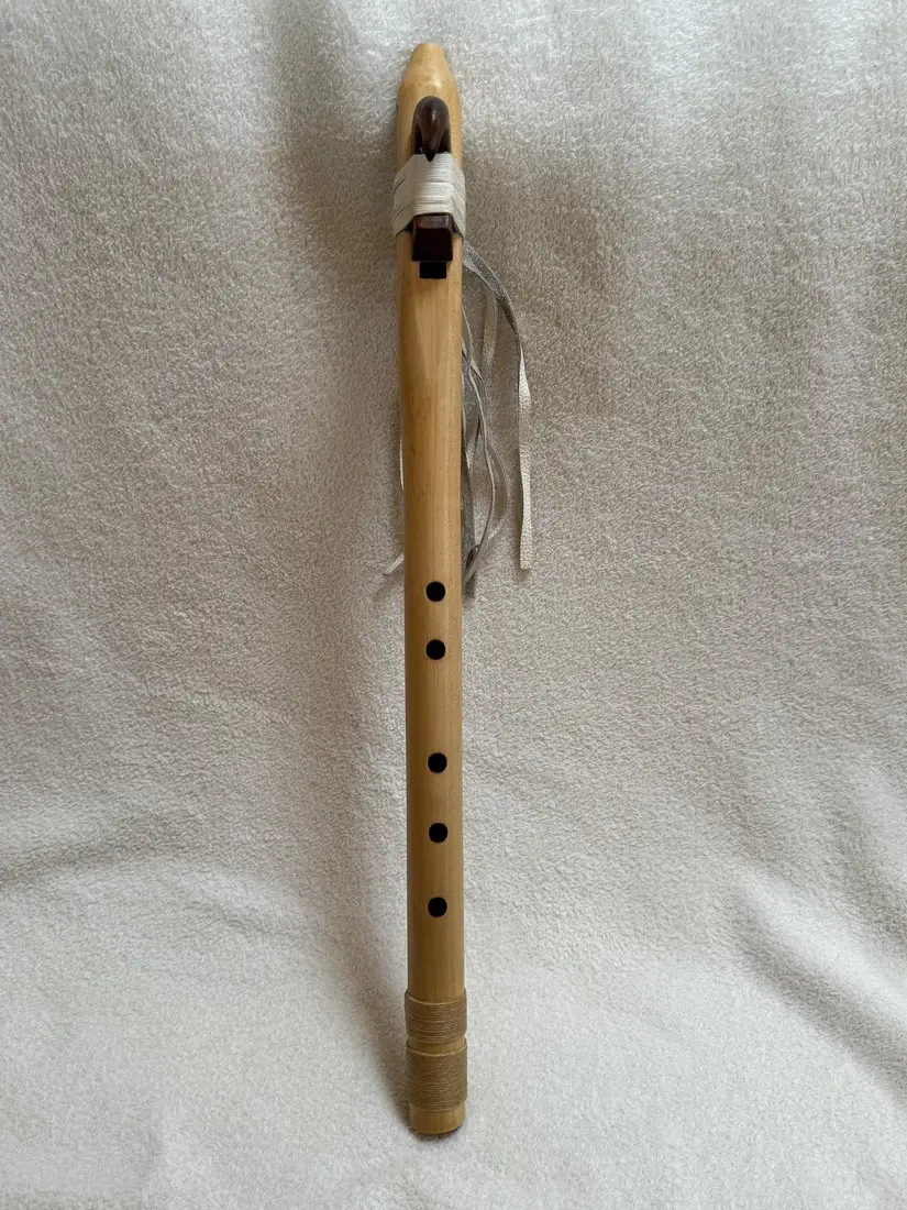 Indijanska flavta, javorjev les - v Cis