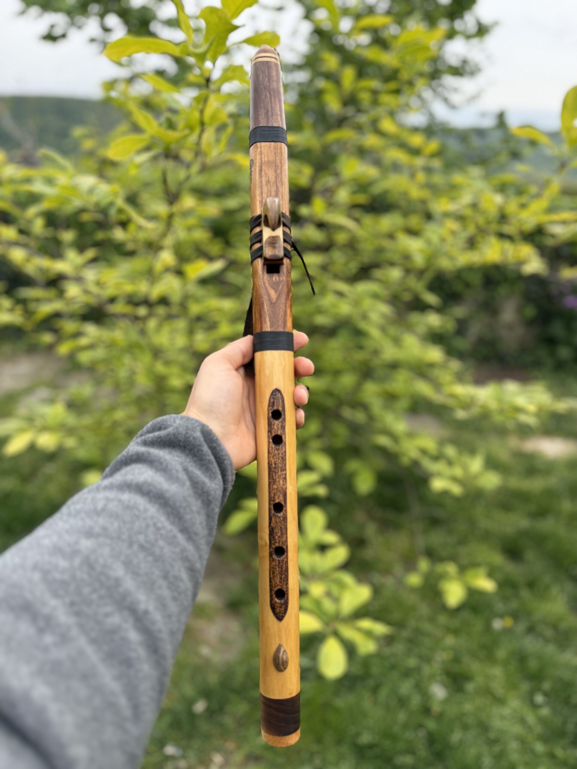 Native american flute in F-432hz
