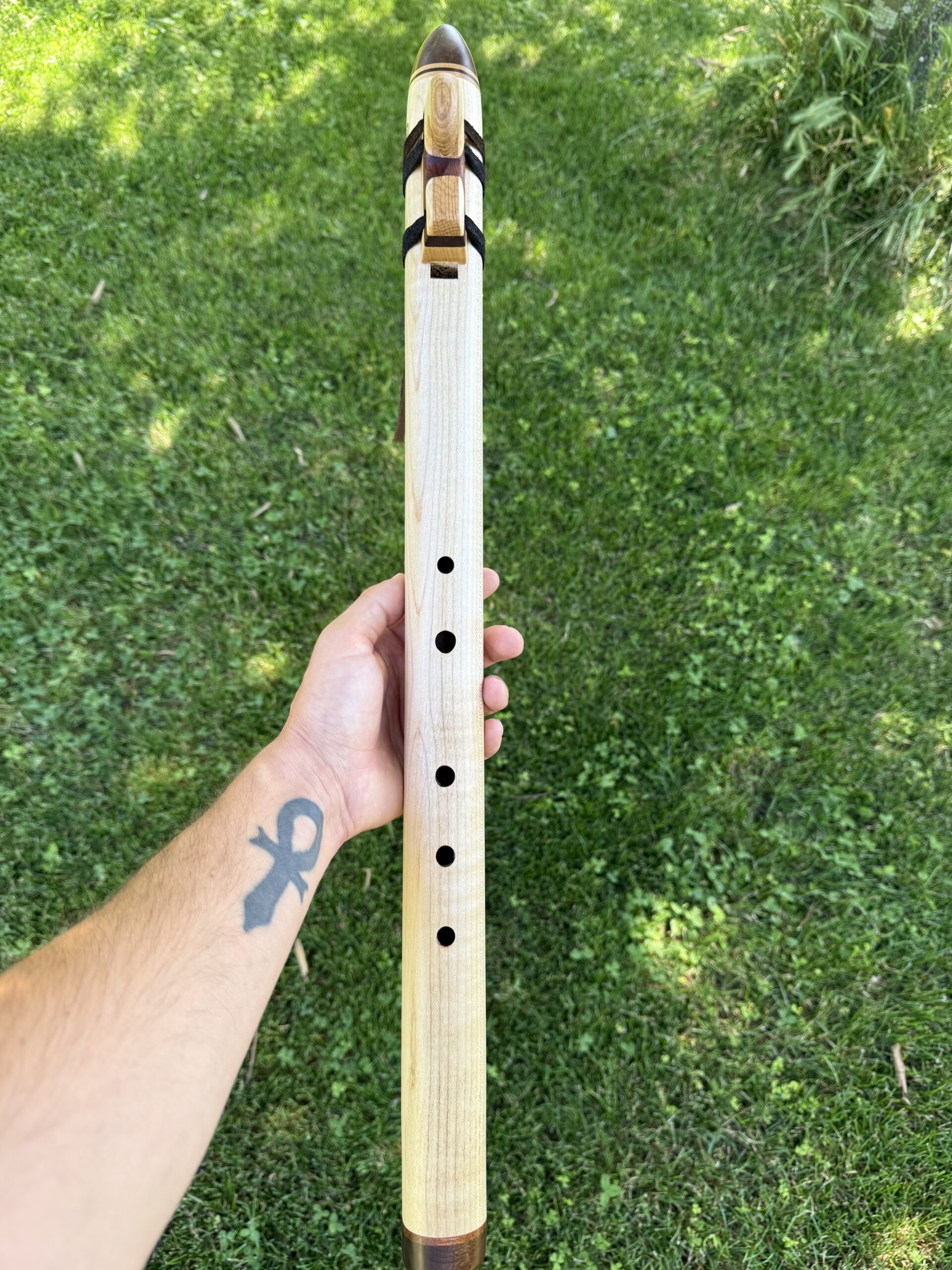 Deep Native Flute Dis-432hz